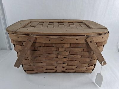 Wood Splint Picnic Basket w/ Hinged Lid. 13x19x11This vintage American-style picnic basket is 