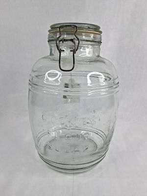 Cracker Barrel Style Jar w/ Bail. 10.5 in tall A large clear glass storage canister of 