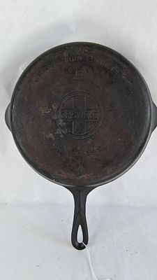 Griswold Cast Iron Skillet 9 Block Logo. This is a cast iron skillet manufactured by the 
