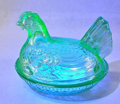 Uranium Carnival Glass Hen on Nest Dish. 4.5 in long Attributed to Indiana Glass, this two-piece 