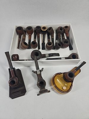 Vtg Tobacco Smoking Pipes & Accessories. An assortment of vintage tobacco smoking pipes 