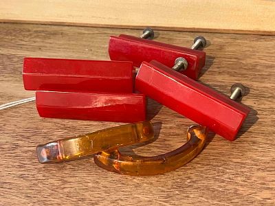 Set 6 Art Deco Bakelite & Catalin Pulls. A collection of Art Deco style furniture hardware 