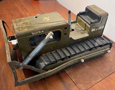 Tonka Steel Military Bulldozer GK-2431. This is a Tonka pressed steel military bulldozer 