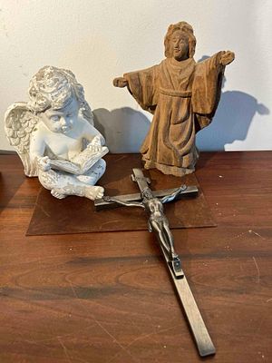 Lovell Mfg. Inc. Metal Crucifix & Items. This lot features three religious themed decorative 