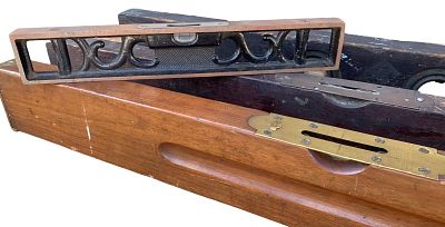 4 Antique to Vintage Cast Iron, Wood and Brass Carpenter, Mason, Spirit Level Construction Tools. 