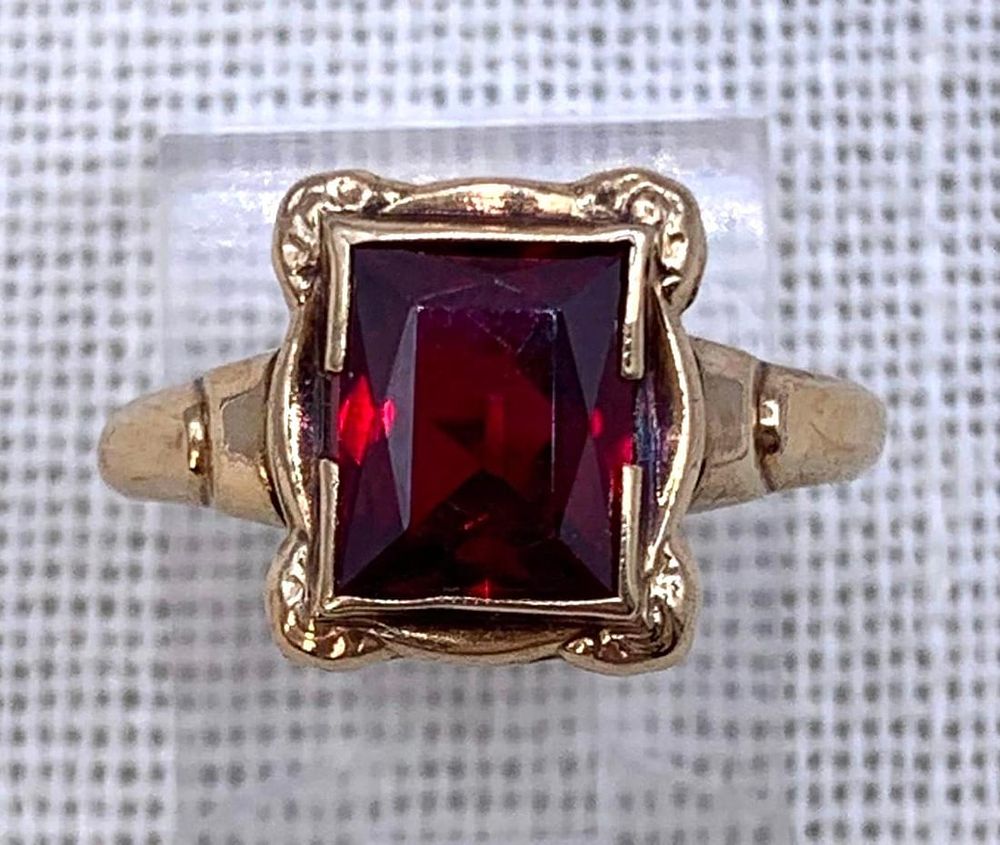 Lot 160: Magical Antique 10k Gold Emerald Cut Ruby Glass Ring