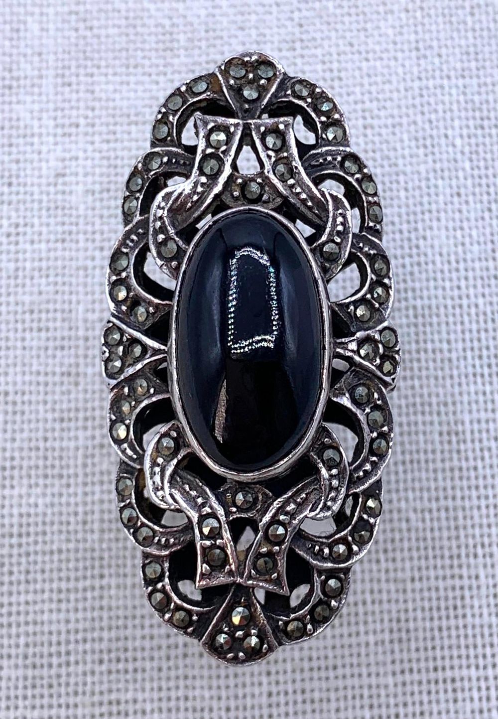 Lot 171: Opulent Onyx Cabochon, Glittering Marcasite, 18.3 Gram Sterling Silver Art Deco Style 925 Ring