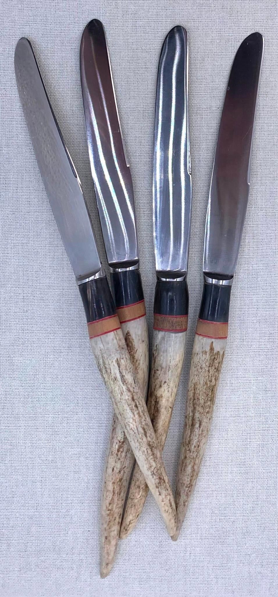 Lot 392: 4 Custom Made Stag Horn Handle Honed Blade Dinner Knives