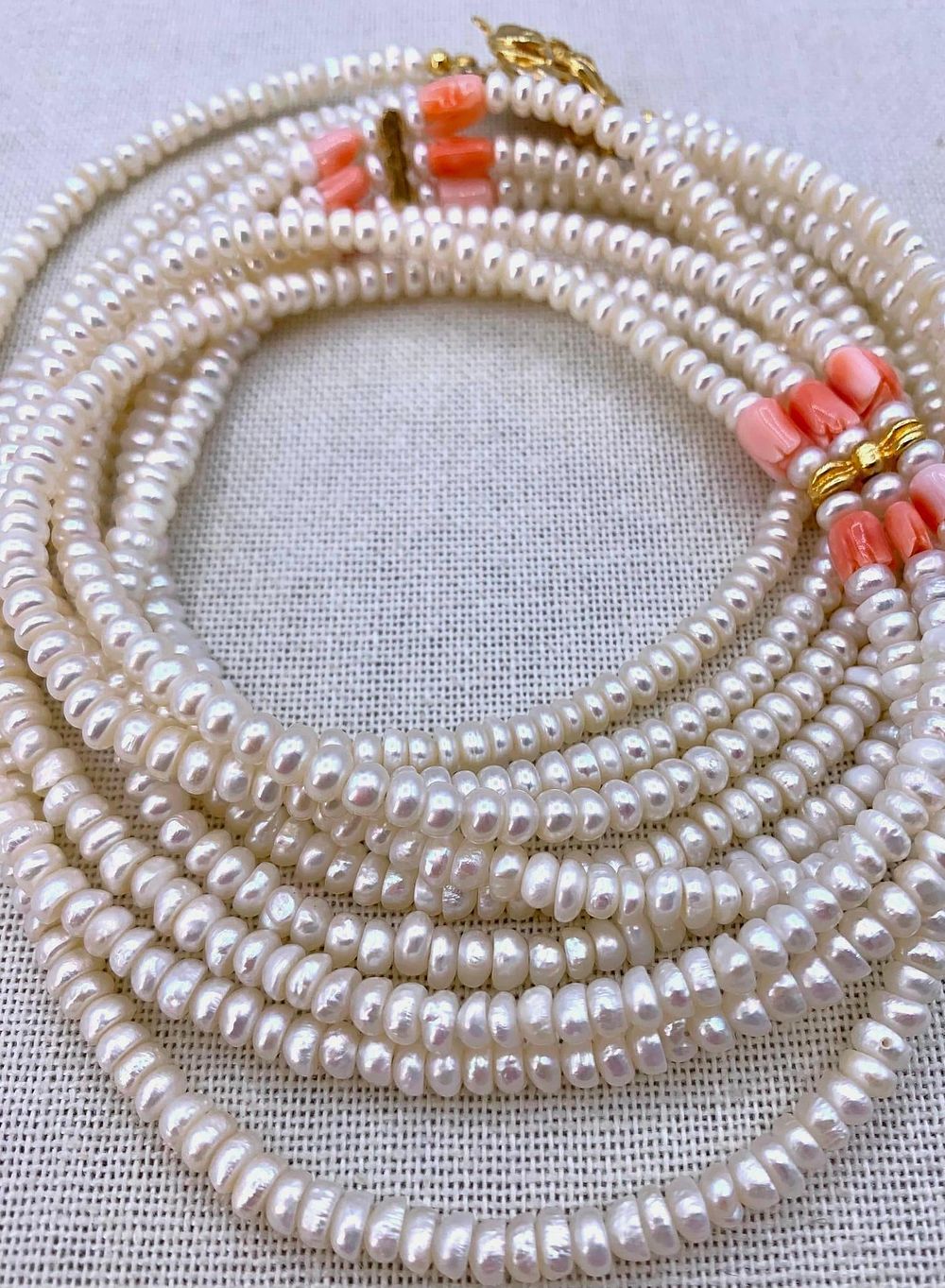 Lot 417: Exquisite Vintage Triple Strand Button Freshwater Pearl and Carved Coral Floral Necklace