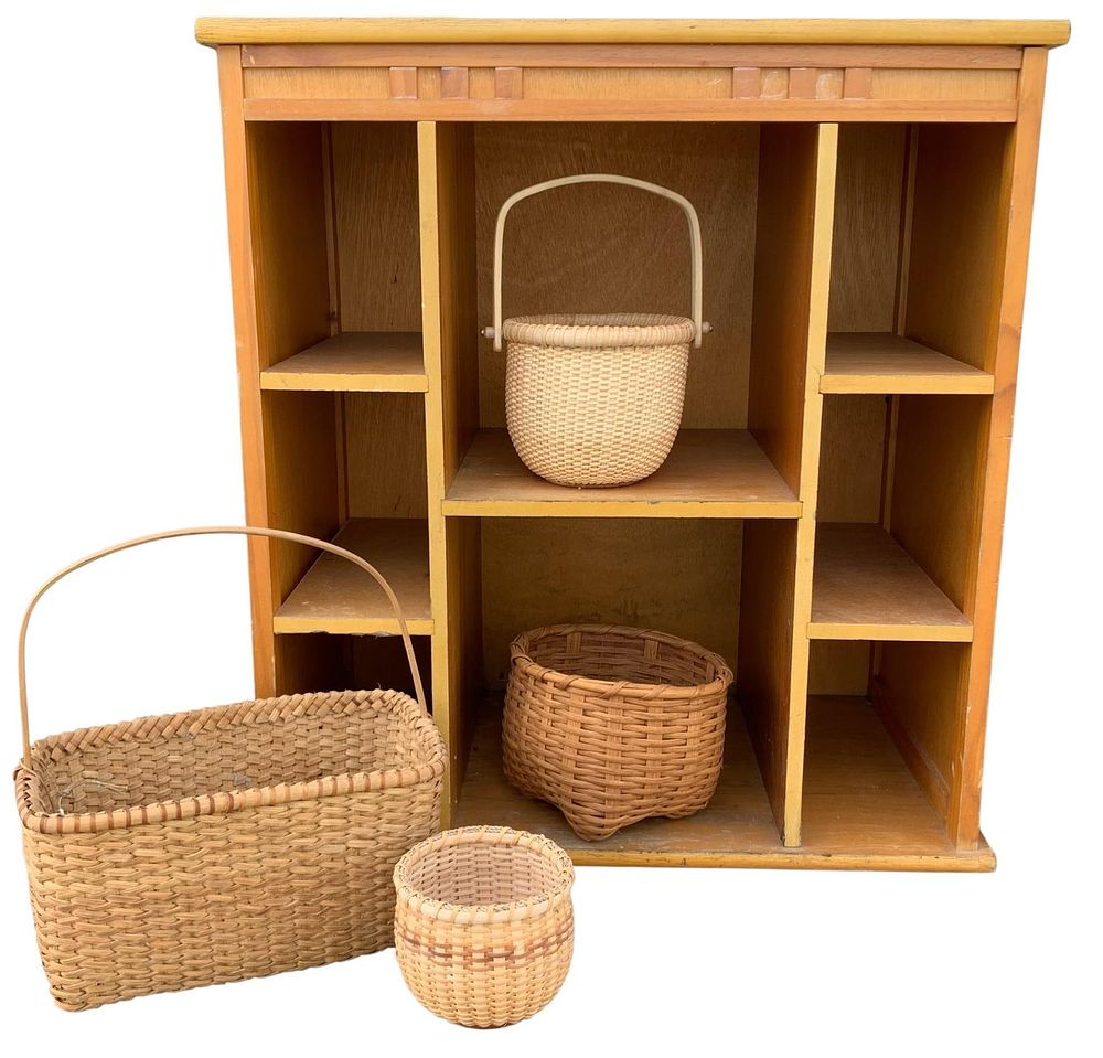Lot 453: Vintage 8 Cubby Countertop Shop Display with 4 Handmade Baskets