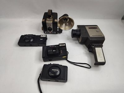 Cameras, Olympus, Kodak & Crown. This lot comprises a selection of photographic equipment 