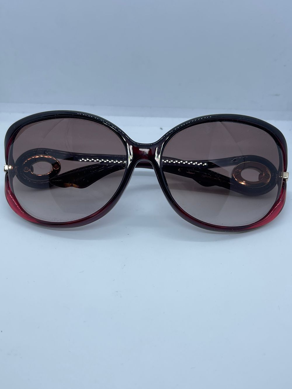 Lot 153: Christian Dior ladies large frame sunglasses ex demo from a private jet charter, gold plated framework, very good condition, please see photos.