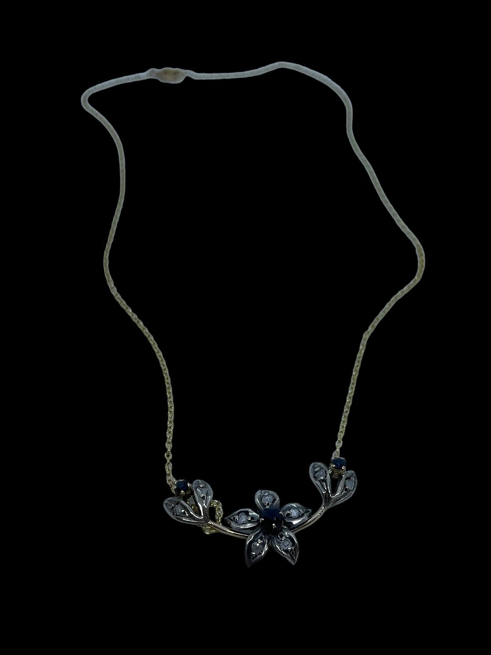 Lot 194: Ladies necklace, 9 carat gold Diamond Sapphire 4.9 grams