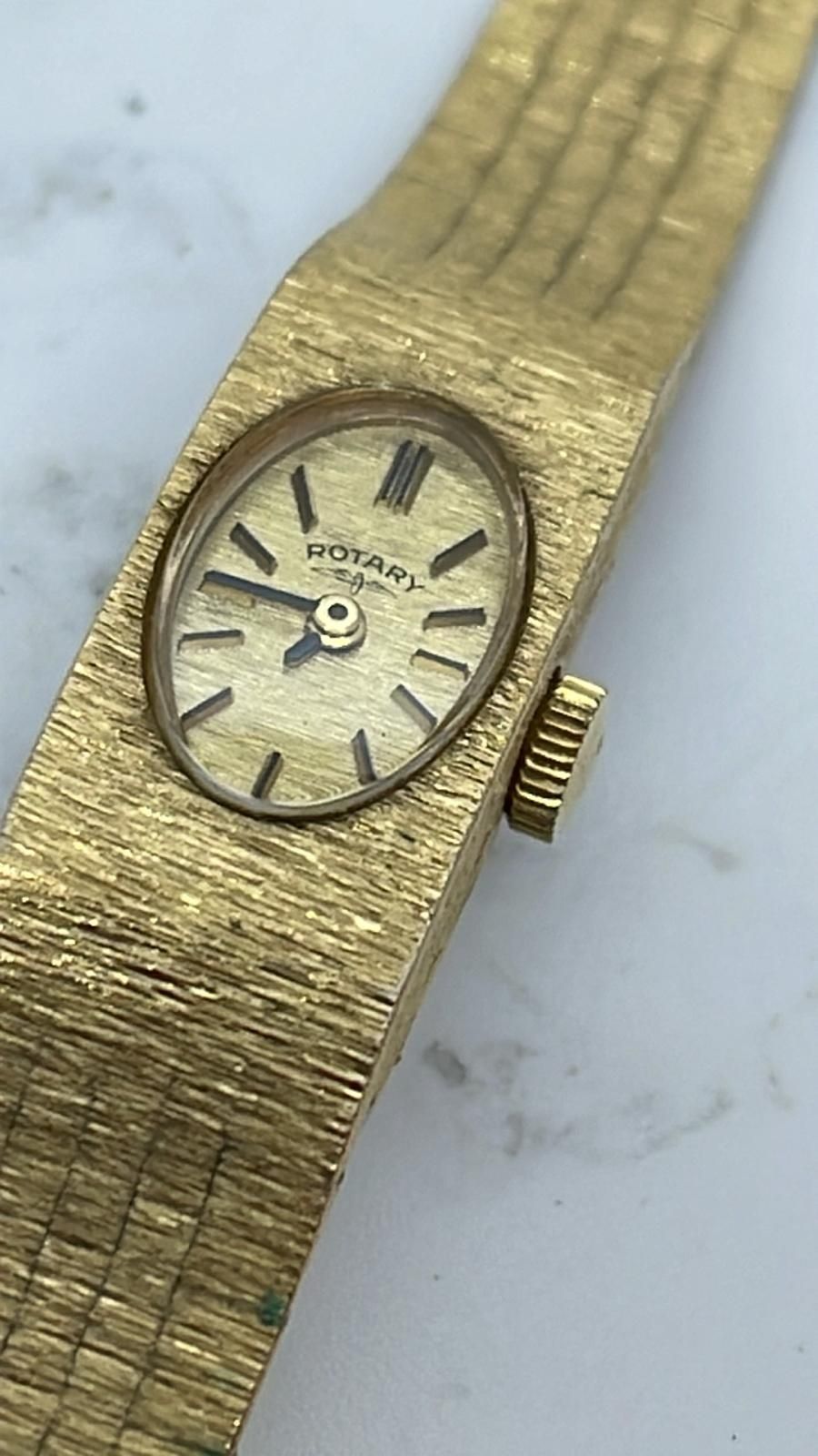 Lot 172: Vintage gold plated swiss made vintage ladies watch.