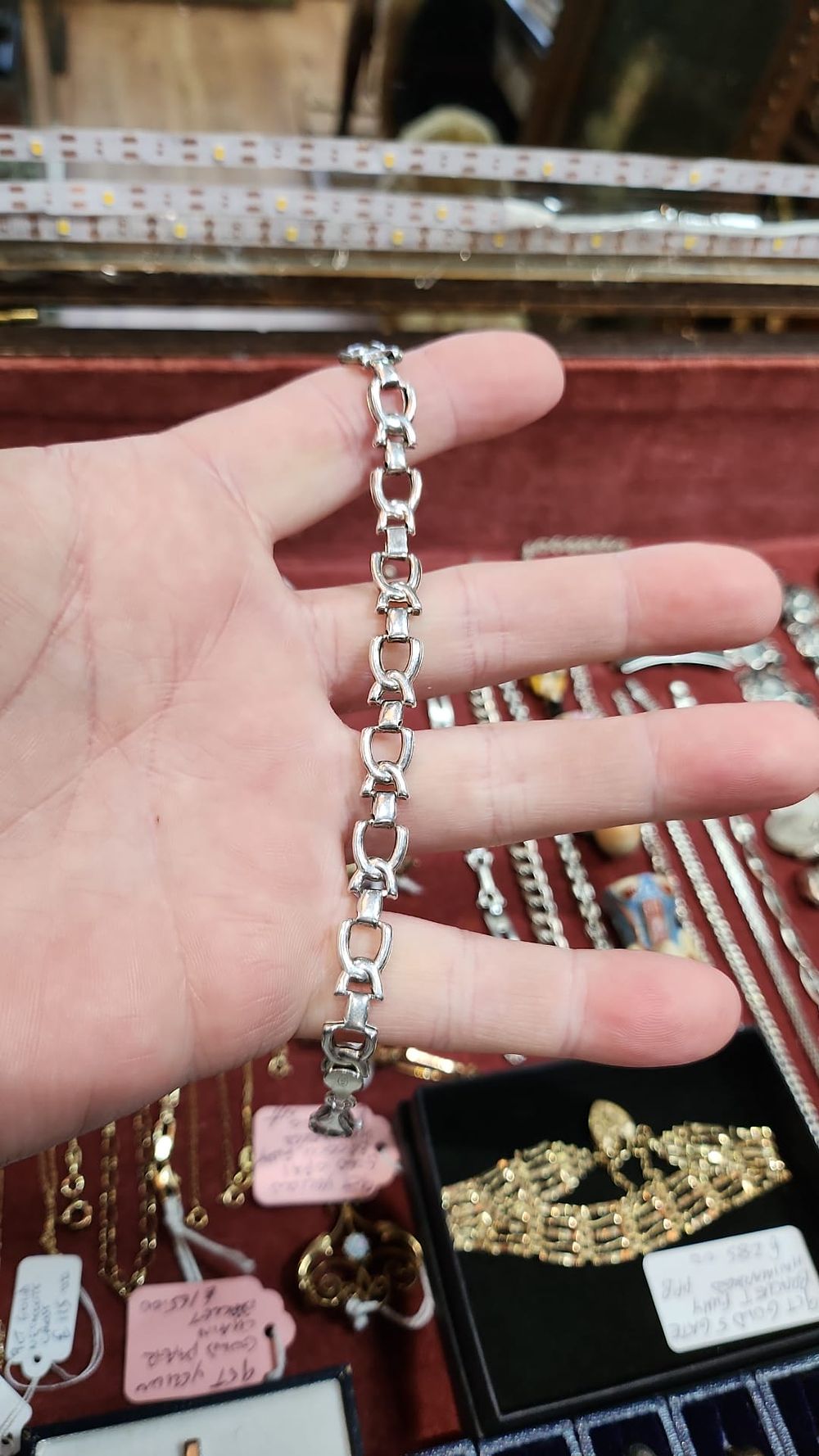 Lot 159: silver 8 inches in length 925 stamped bracelet