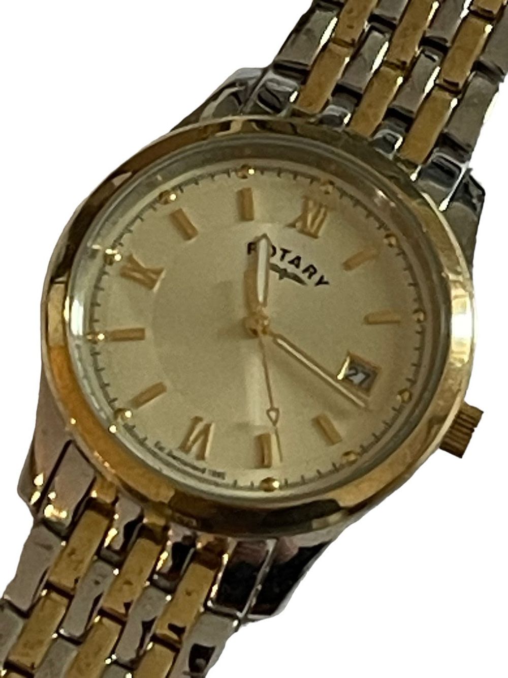 Lot 189: Rotary gents bracelet gold plated quartz watch swiss made