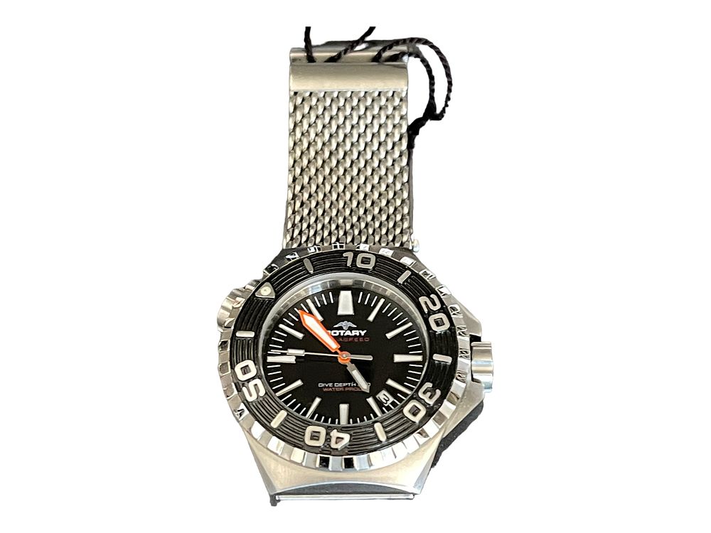 Lot 237: ROTARY STAINLESS STEEL DIVERS WATCH BRAND NEW WITH BOX, PAPERS AND A 2 YEAR WARRANTY RRP £325