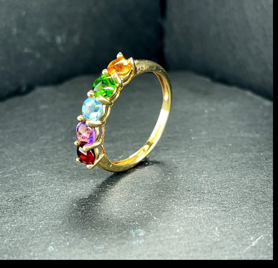 Lot 261: 9ct Yellow Gold Multi-Colour Stone Ring Size	 N O P