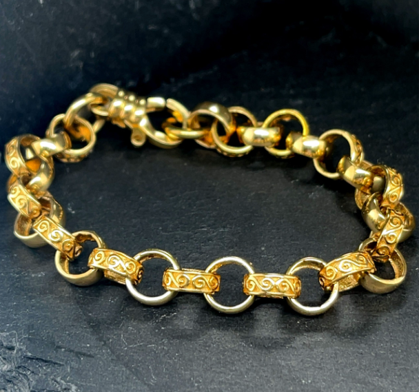 Lot 267: 9ct Yellow Gold Belcher Bracelet 6 1/2″