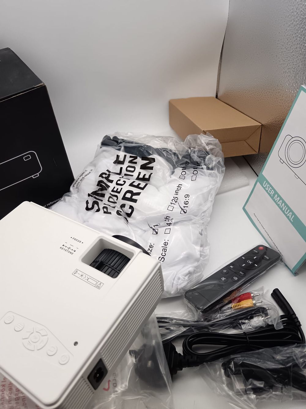 Lot 160: Full HD 1080P SupportedThis upgraded mini projector