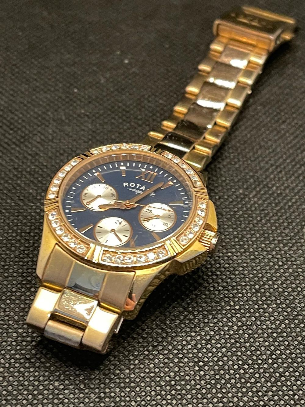 Lot 227: Rotary Return Watch Gold Plated