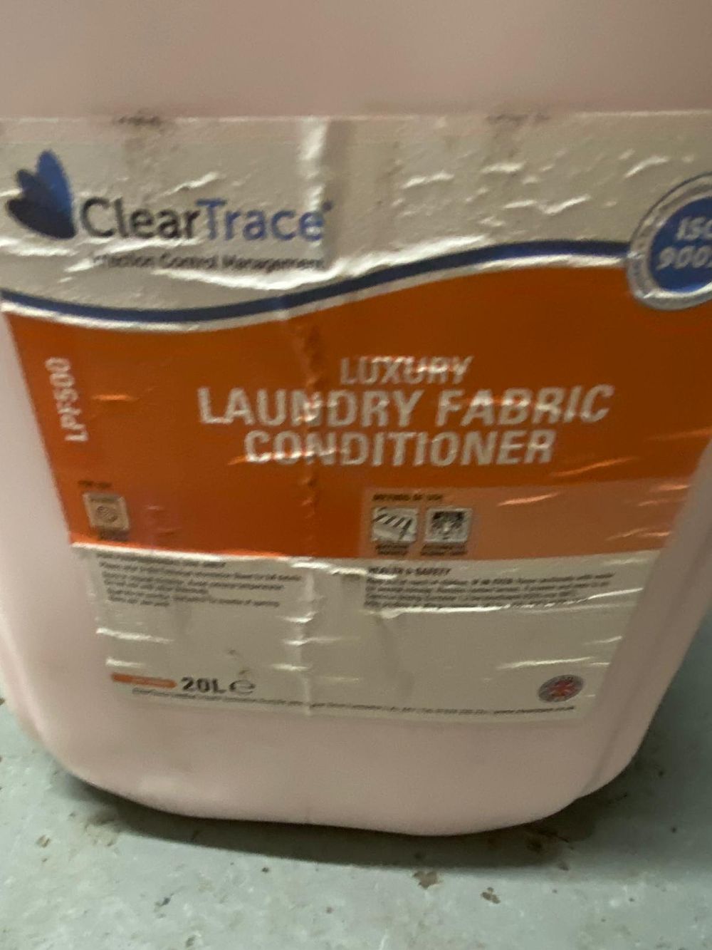 Lot 21: Luxury laundry fabric conditioner 20l