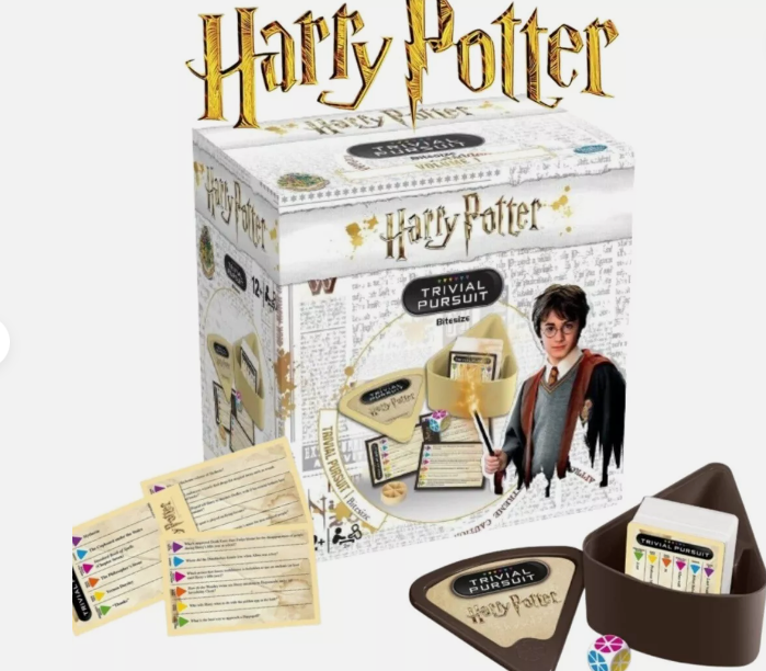 Lot 410: Harry Potter Trivial Pursuit Bitesize Card Game