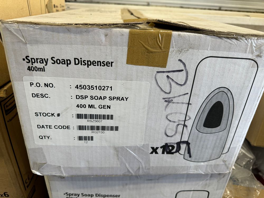Lot 38: CLEAN SEAT AND HANDLE CLEANER DISPENSER WHITE 400ML 1855204 3 BOXES OF 12