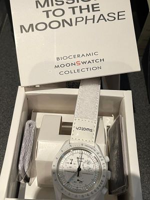Moon Phase watch chronograph mens watch brakrunptstock with box papers ect working never used