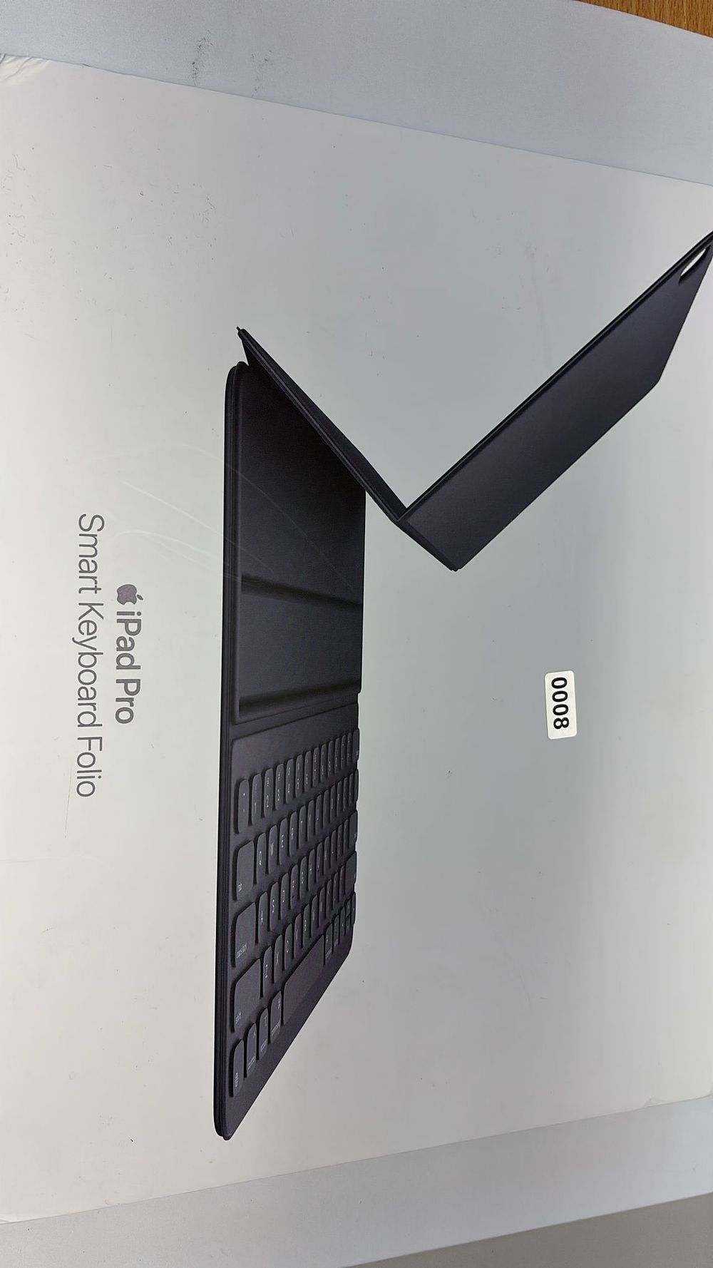 Lot 280: Lot 8- Apple Smart Keyboard Folio iPad Pro...