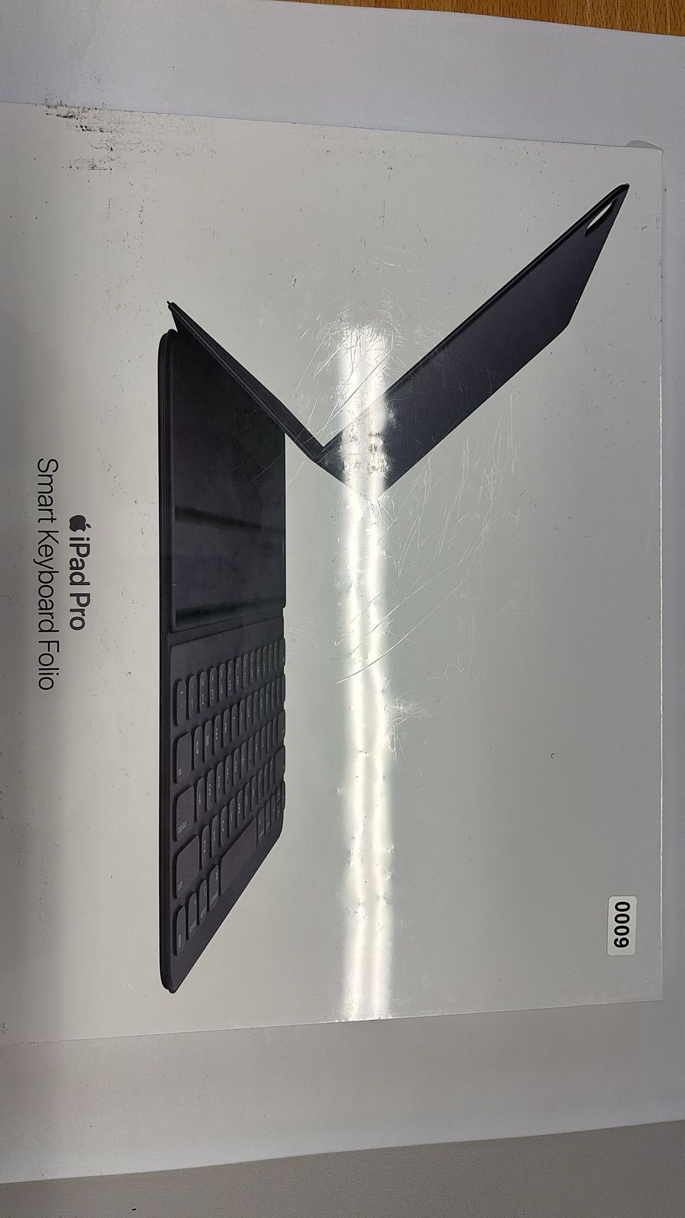 Lot 281: Lot 9- Apple Smart Keyboard Folio iPad Pro...