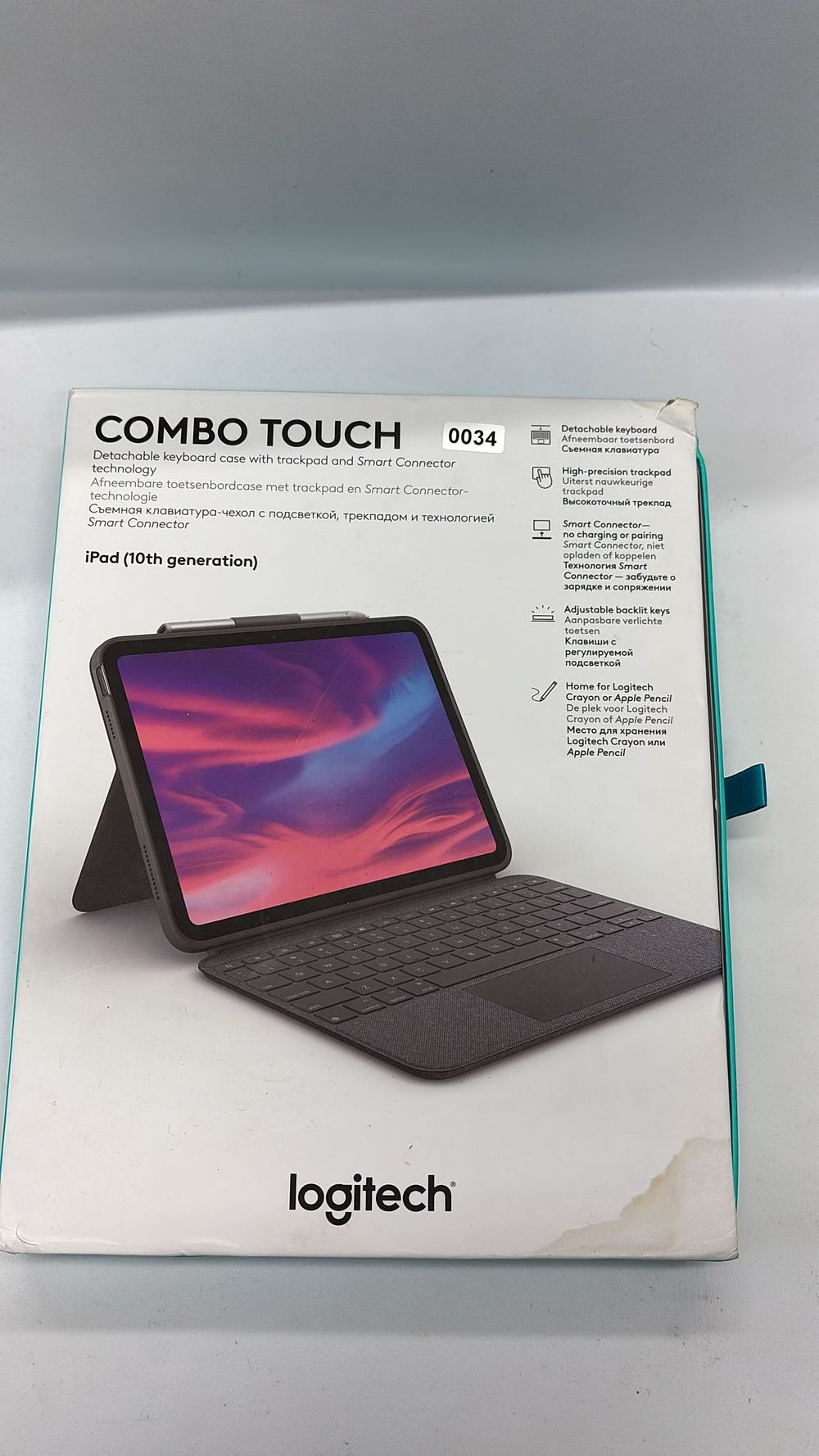 Lot 305: Lot 34- combo touch detachable keyboard case with...