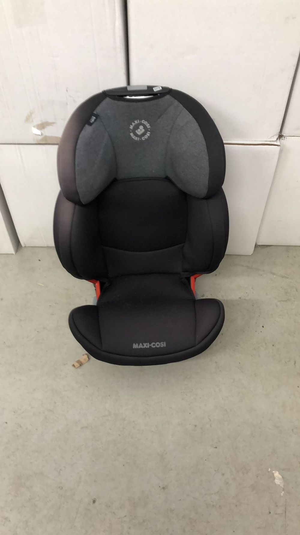 Lot 276: Lot 276- Maxi Cosi Rodifix