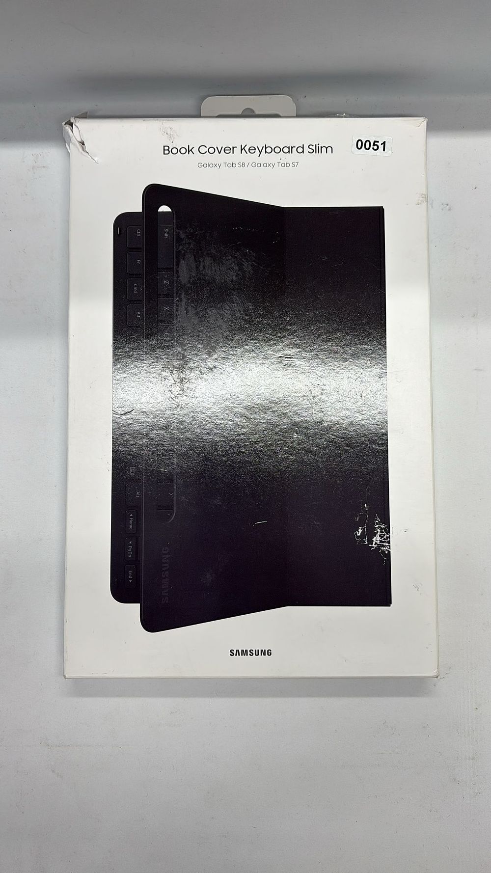 Lot 321: Lot 51 - book cover Galaxy tab S8/S7