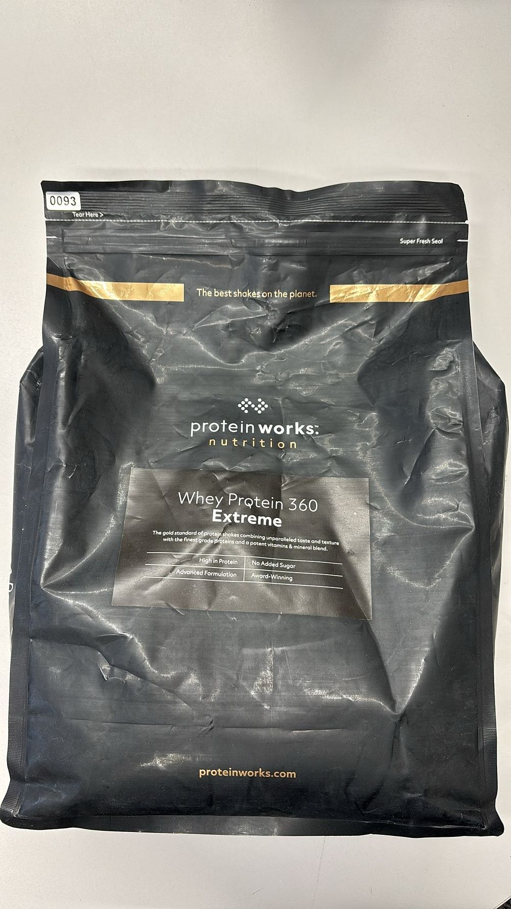 Lot 364: Lot 93 - Whey protein 2.4 kg, pack...