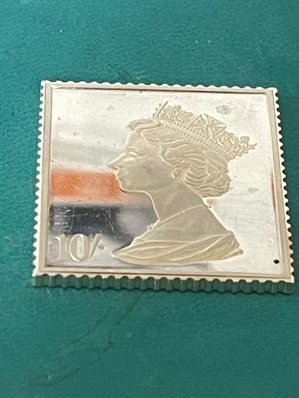 Lot 189: Silver Commemorative Stamp Queen Elizabeth 21g donation for the dog meat trade