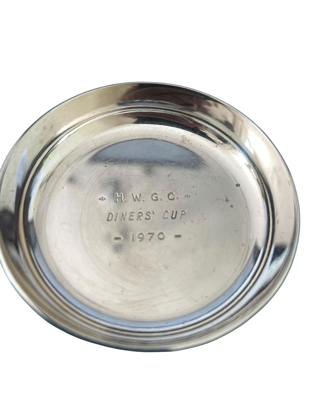 Lot 343: 1970 Sterling Silver Trophy Dish – H.W.G.C. Diners’ Cup (61g Birmingham Assay)