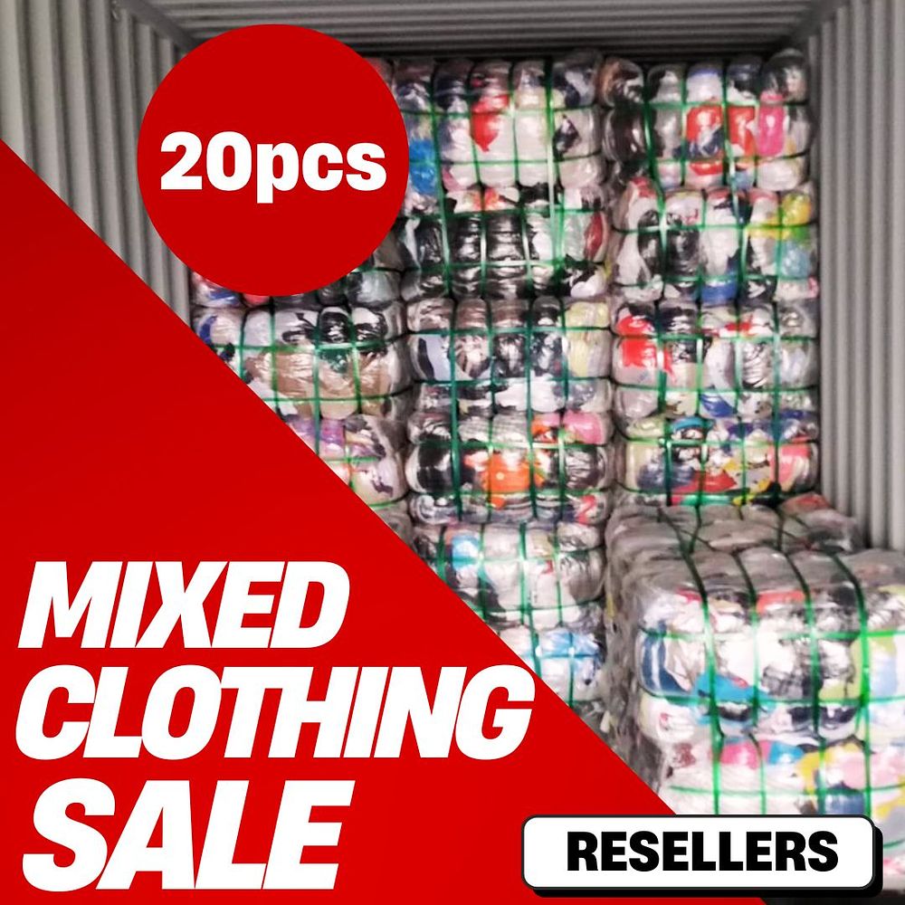 Lot 167: Men’s & Women’s Clothing Bundle – Tees, Tops, Jumpers, Dresses, Jackets & More
