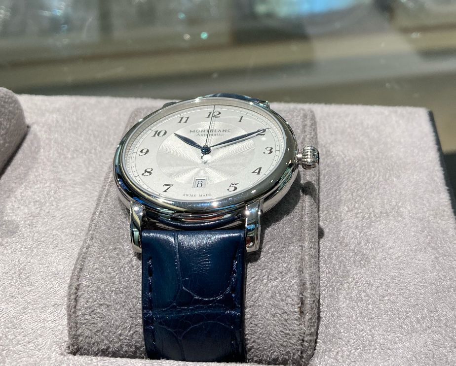 Lot 169: Mont Blanc