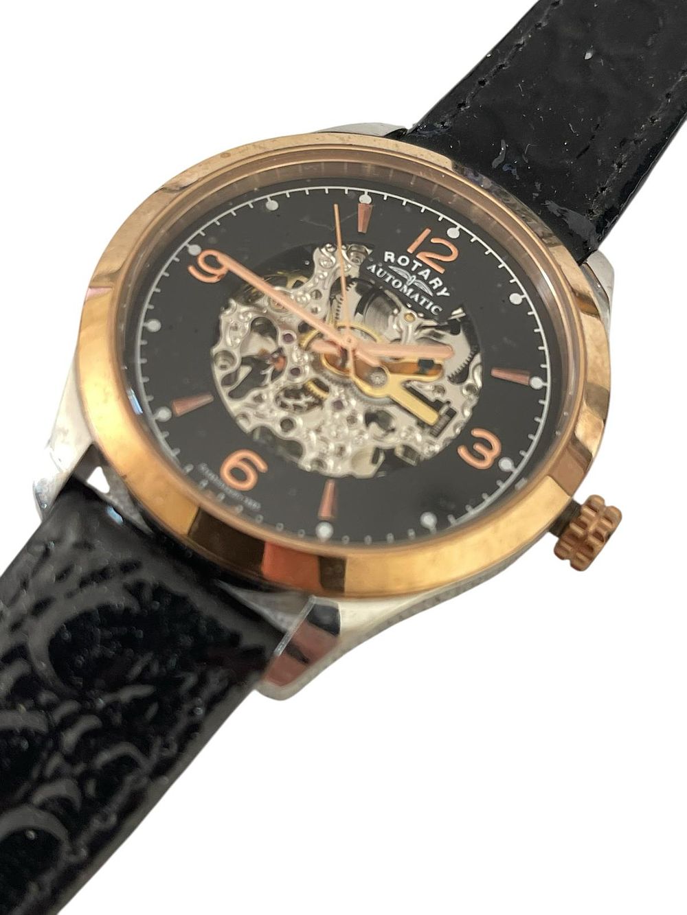 Lot 199: Rotary Mens watch