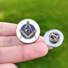Lot 166: Free Mason Brooch Stainless Steel Glass Round Masonic Symbol Photo Exquisite Lapel Pin For Men Women Bag Badges Pins Gift