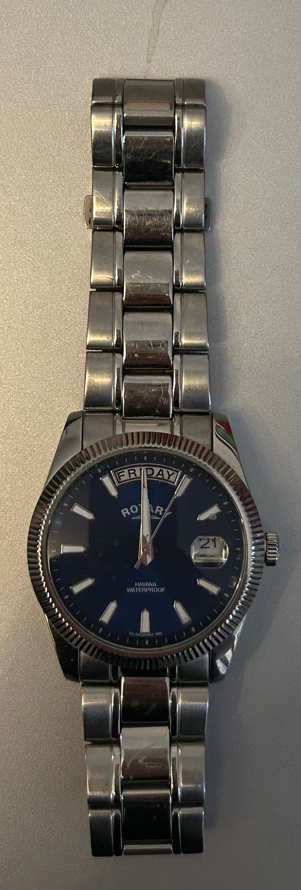 Lot 19: Men's Rotary Havana Watch