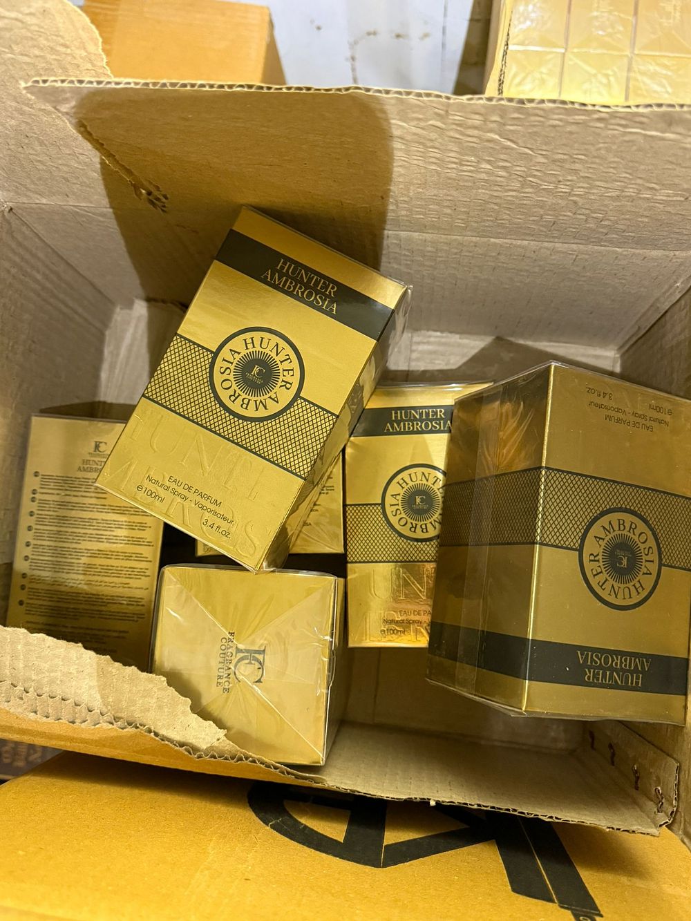 Lot 168: Hunter Ambrosia Eau De Parfum (100ml, Gold Packaging)
