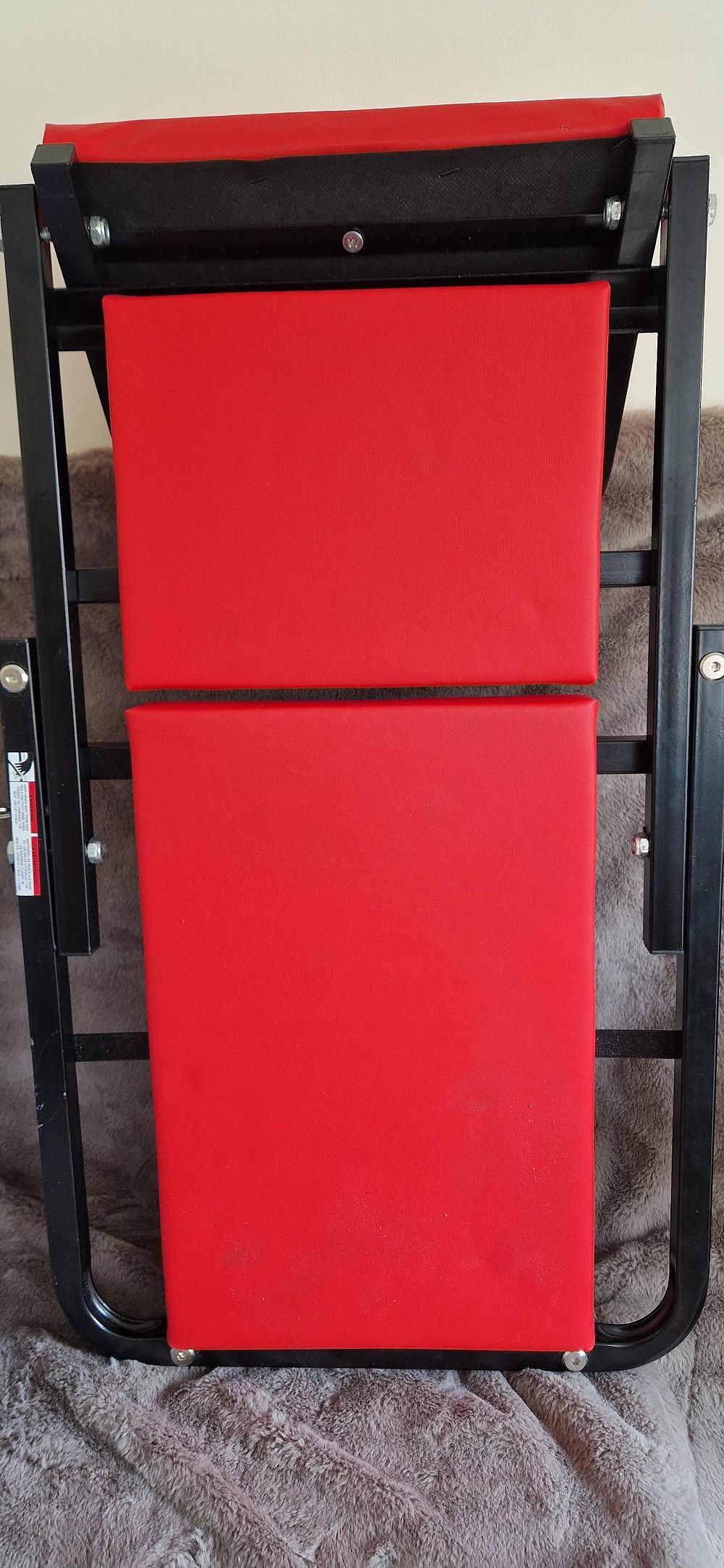 Lot 1092: 2-in-1 mechanics creeper board that converts into a rolling garage stool.