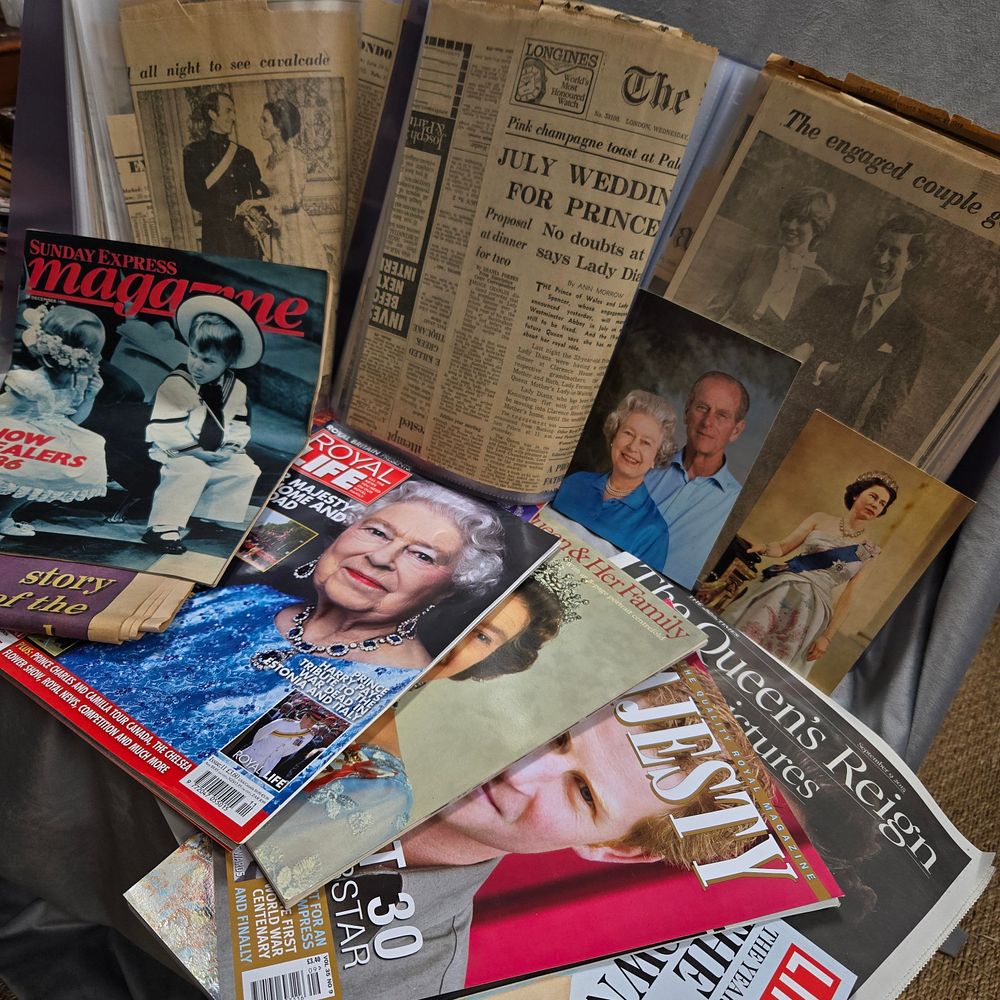 Lot 1272: Royal newspaper clippings