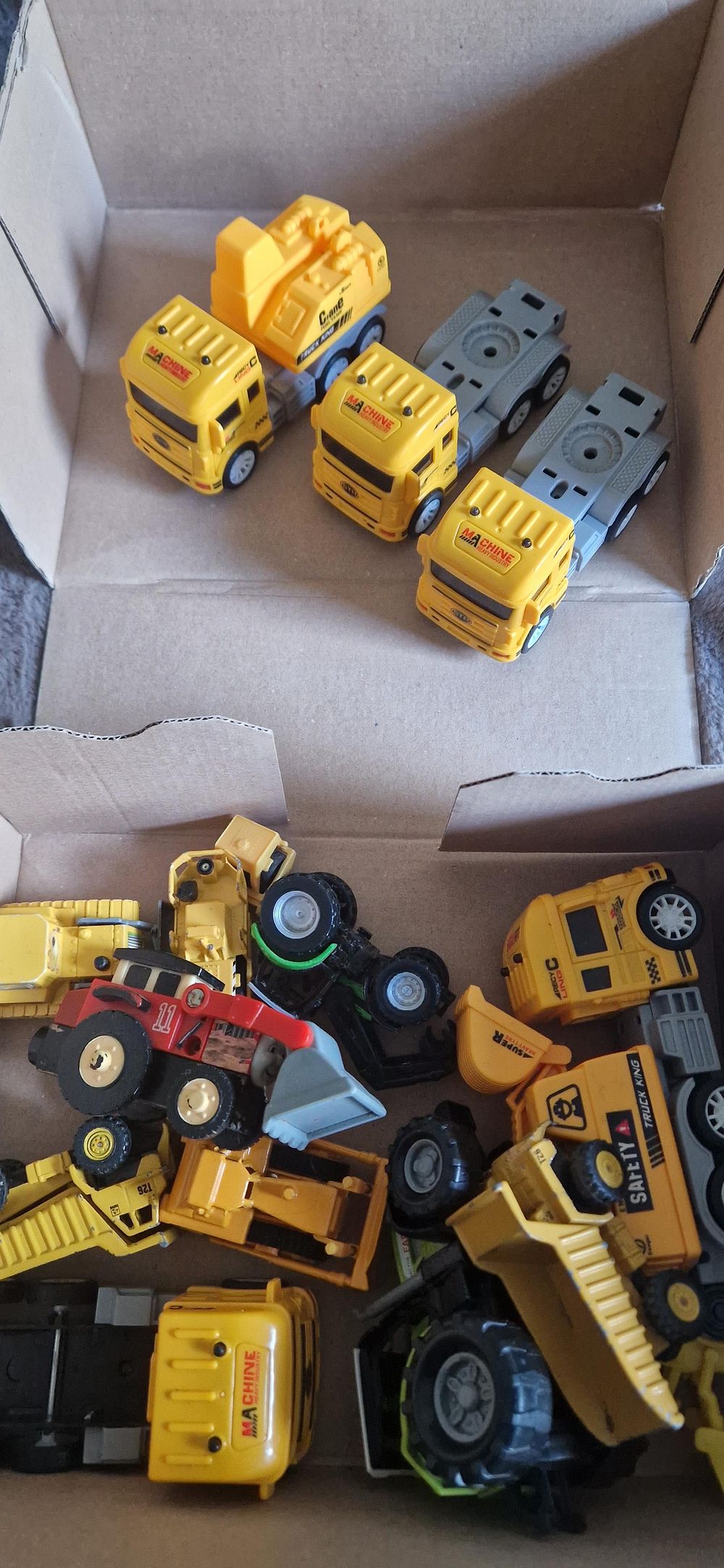 Lot 1356: Plastic construction vehicle toys small joblot