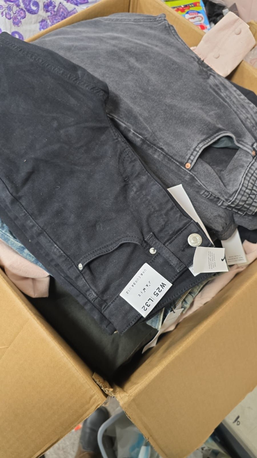 Lot 8: 30 x Mixed Clothing Items Jeans, Tops & Fashionwear Branded Job Lot