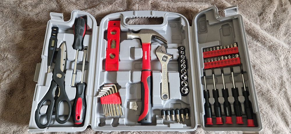 Lot 19: Portable red hand tool kit set.