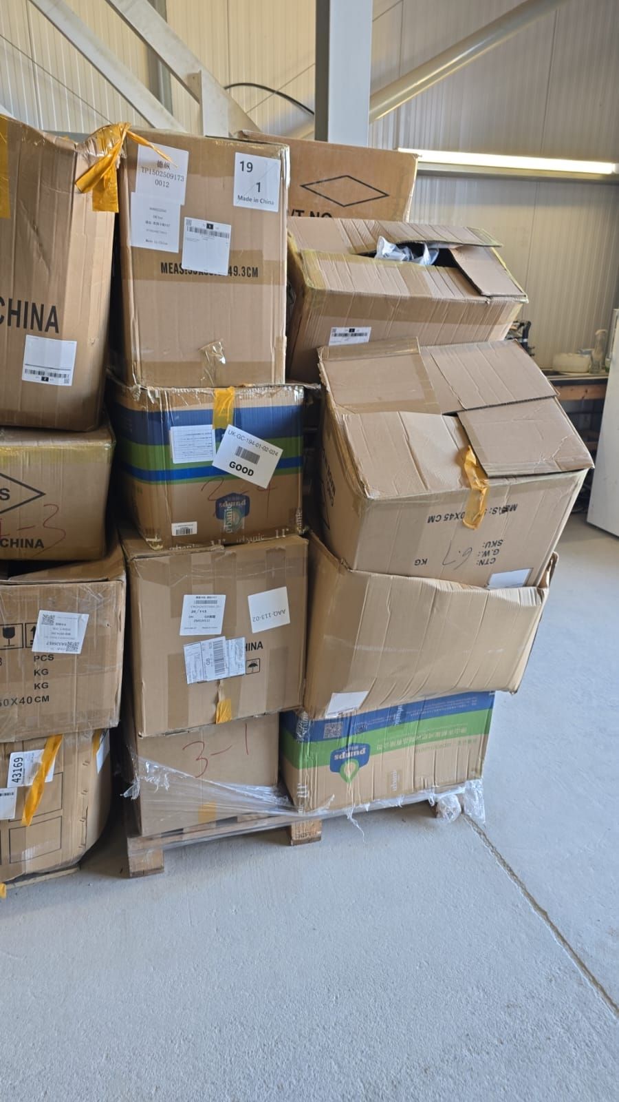 Lot 28: Full Pallet of Mixed Stock Ideal for TikTok & Whatnot Sellers Est. £10,000 Pallet
