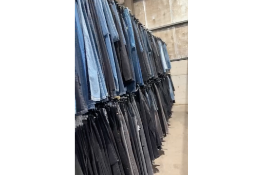 Lot 165: Topshop & Dorothy Perkins Womens Jeans Mixed Styles & Sizes Clearance Bundles